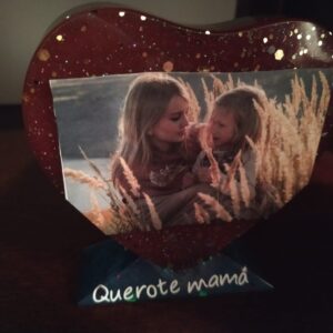 Portarretratos en forma de corazón